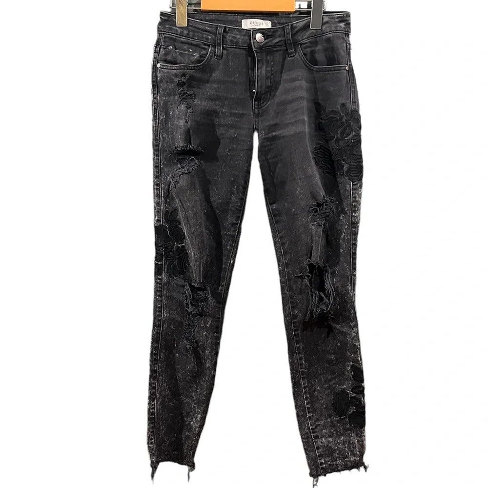 Guess Curvy Stretch Black Distressed Floral Embroidered Jeans 27